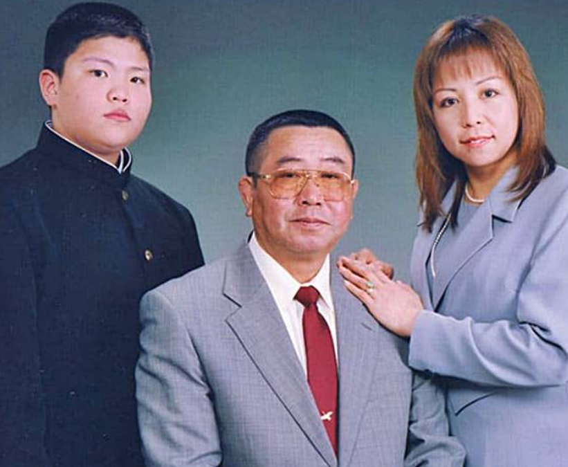 御嶽海の家族写真